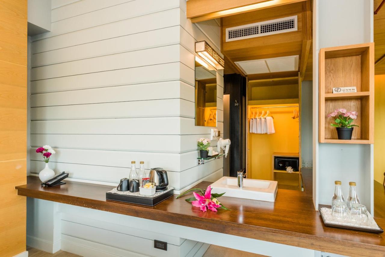 Hotel Dang Derm In The Park Khaosan Bangkok Exterior foto