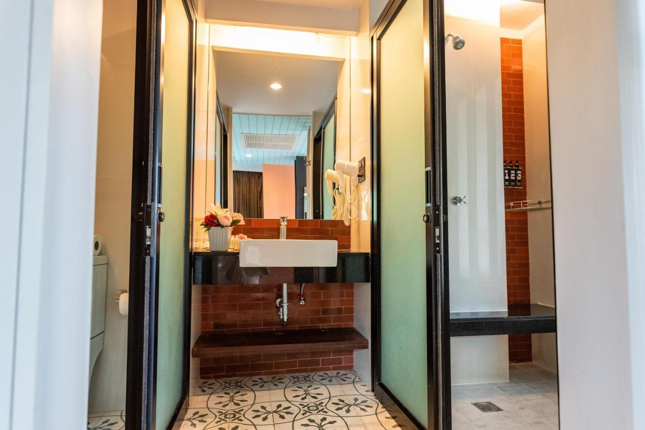 Hotel Dang Derm In The Park Khaosan Bangkok Exterior foto